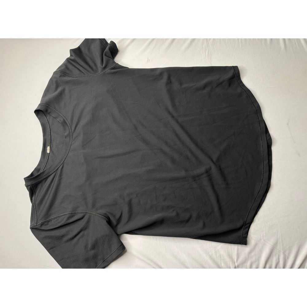 Lululemon Gray Short Sleeve Activewear Running Training Shirt Curved Hem